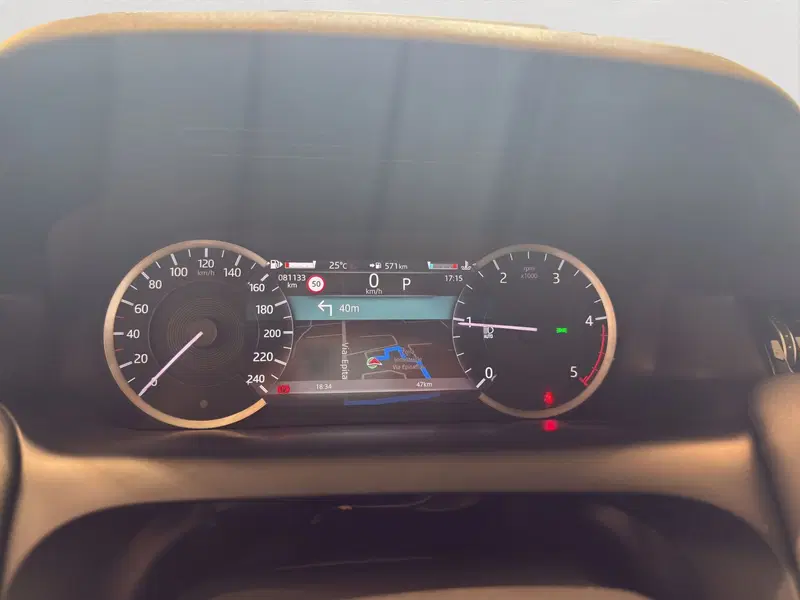 Land Rover Discovery Sport usata a Latina (10)