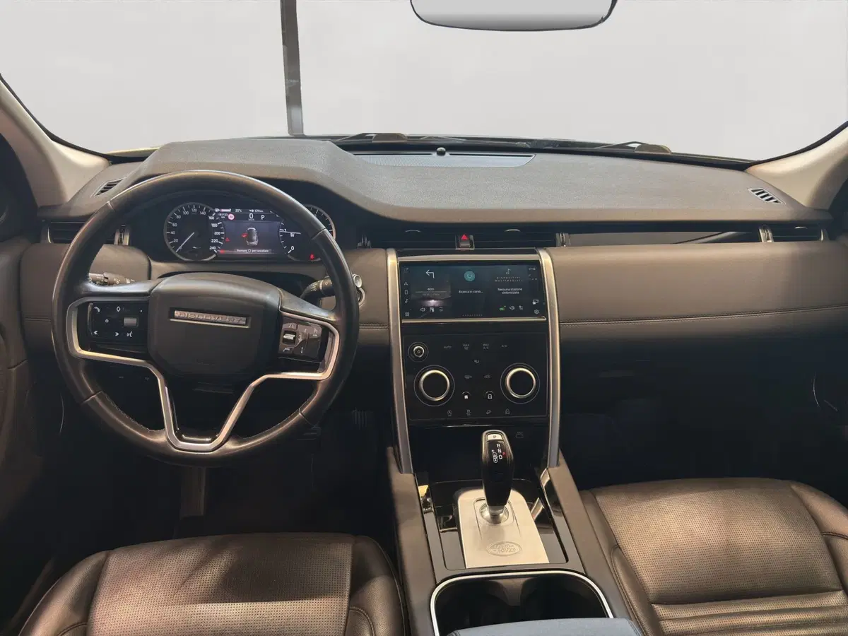 Land Rover Discovery Sport usata a Latina (4)