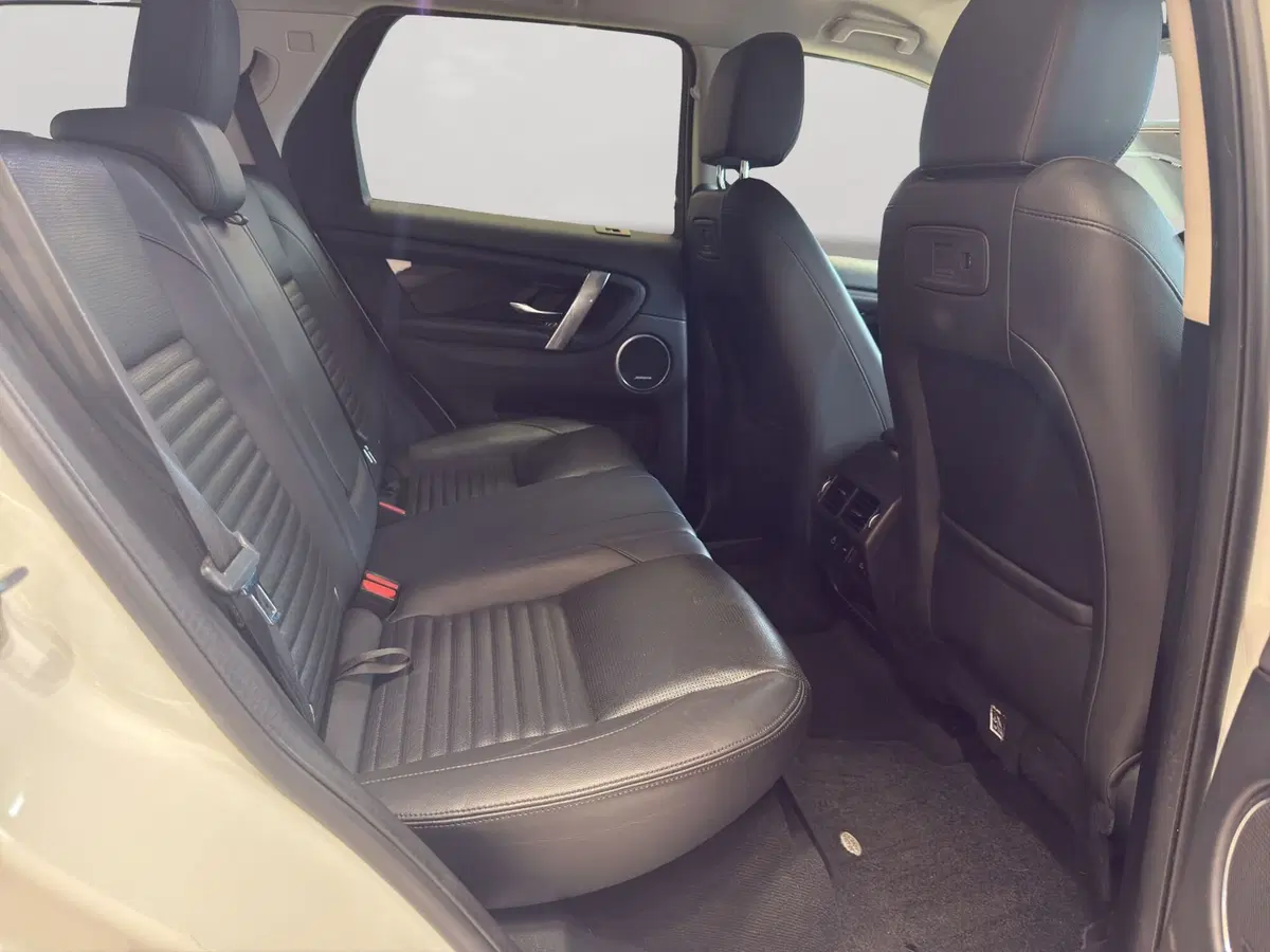 Land Rover Discovery Sport usata a Latina (5)