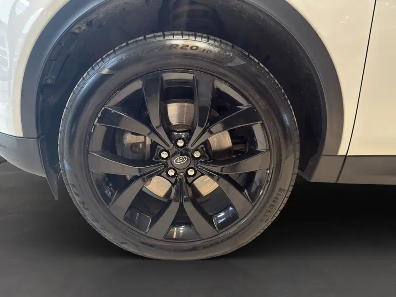 Land Rover Discovery Sport usata a Latina (9)