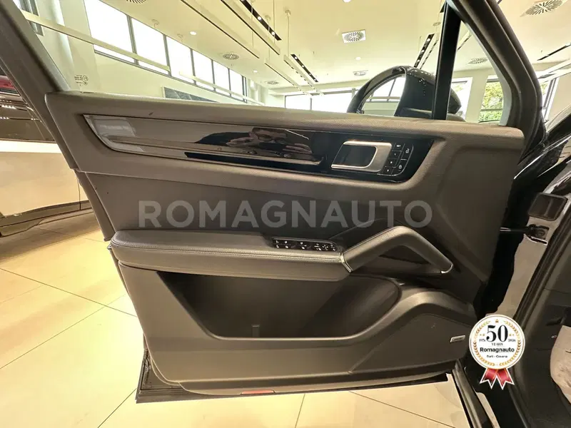 Porsche Cayenne usata a Forlì-Cesena (14)