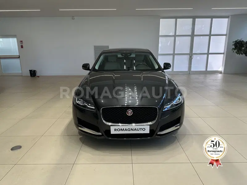 Jaguar XF usata a Forlì-Cesena (2)