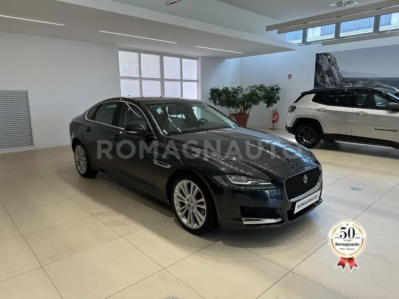 Jaguar XF usata a Forlì-Cesena (3)