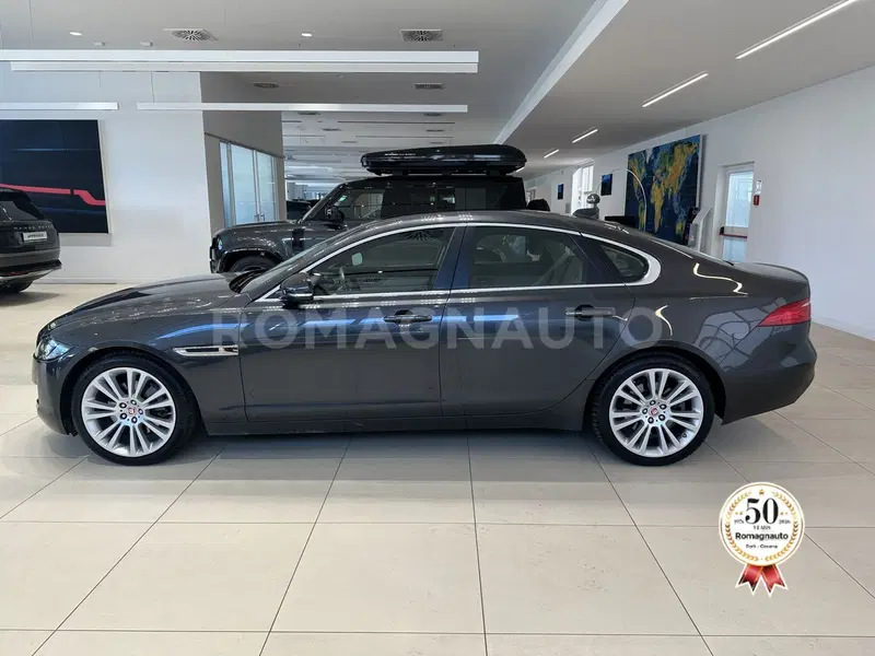 Jaguar XF usata a Forlì-Cesena (8)