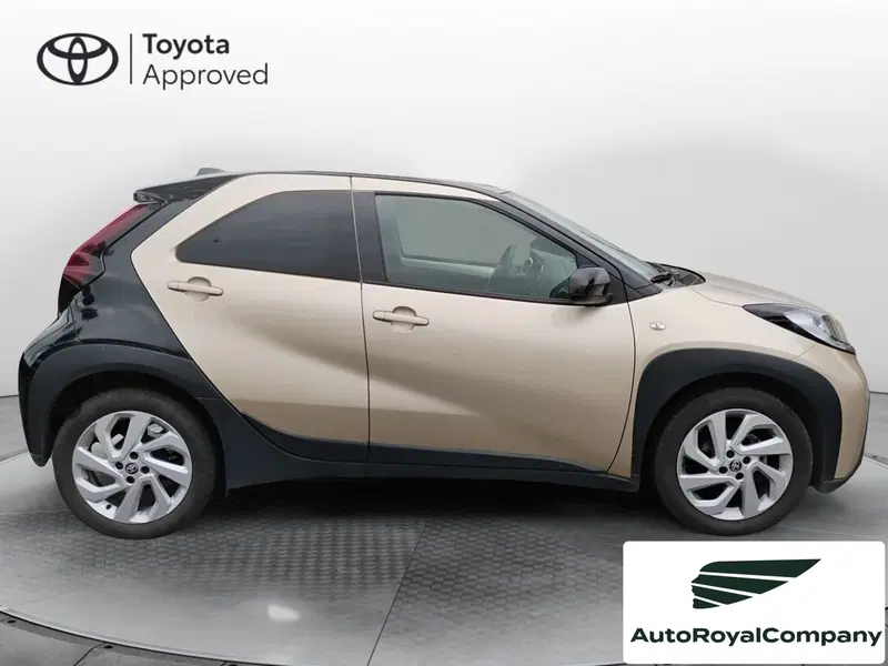 Toyota Aygo X usata a Roma (10)