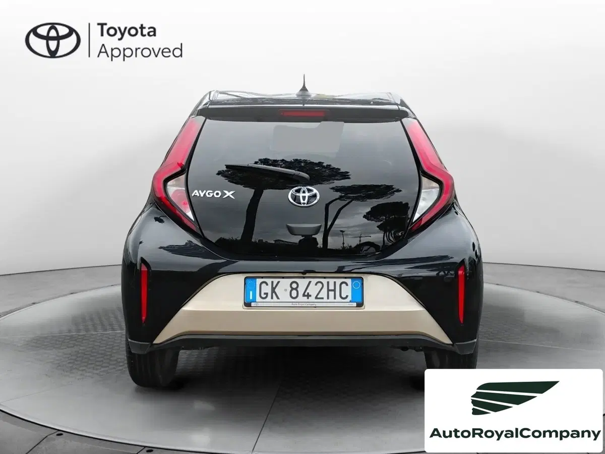Toyota Aygo X usata a Roma (8)