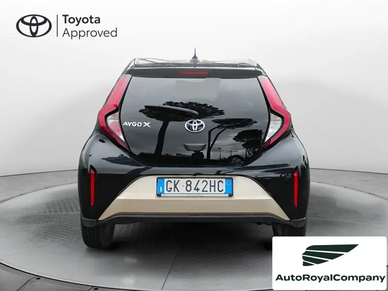 Toyota Aygo X usata a Roma (8)