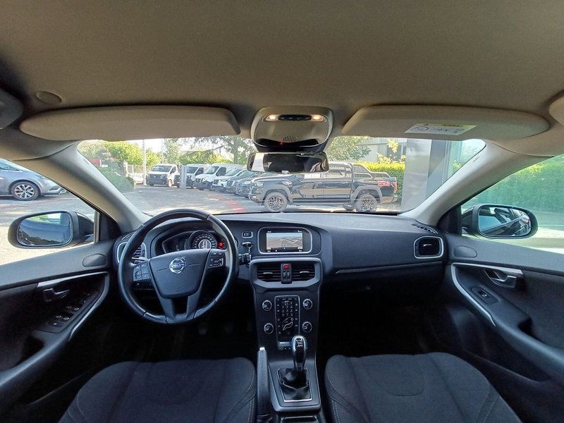 Volvo V40 Cross Country usata a Modena (10)