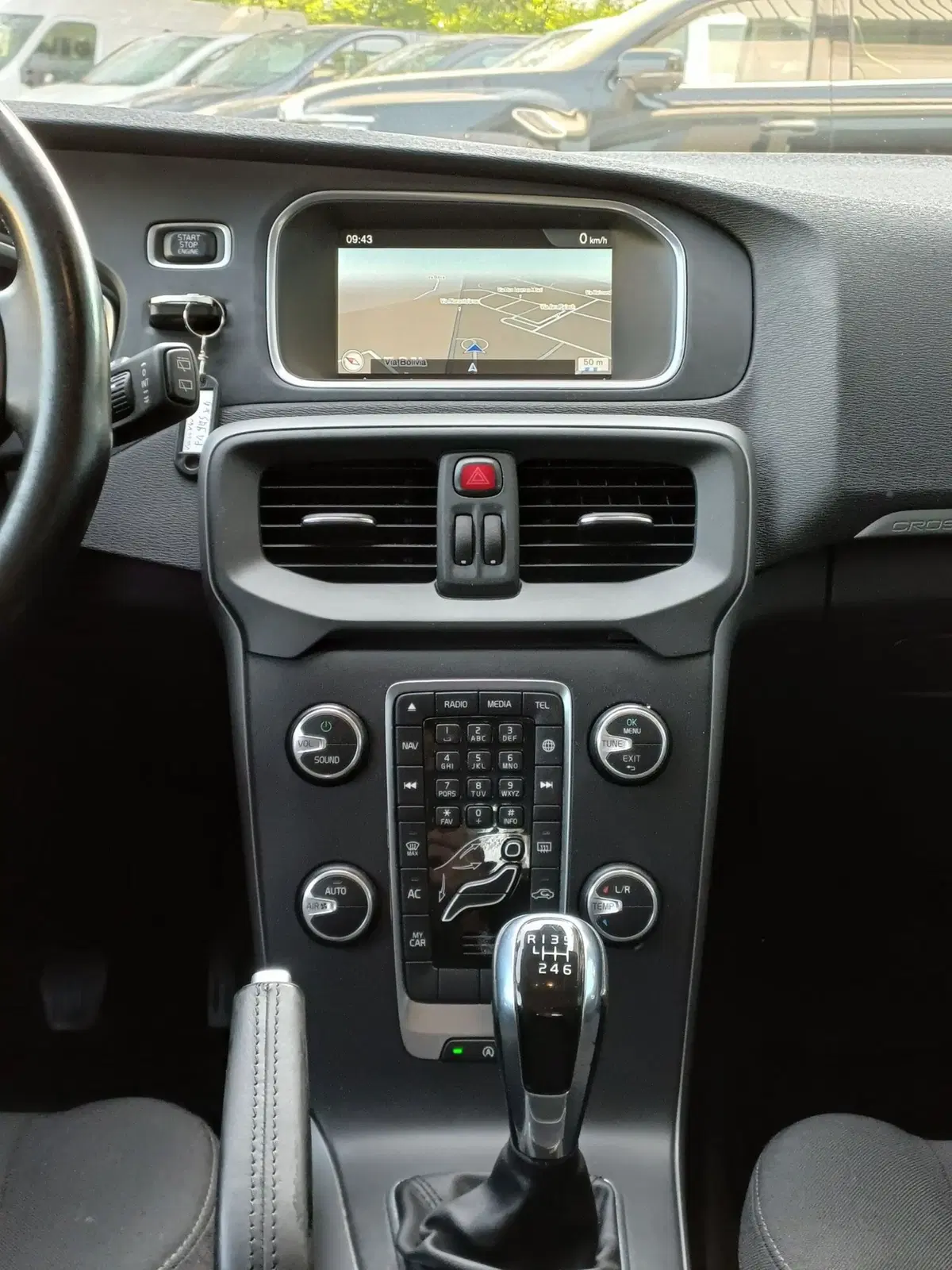 Volvo V40 Cross Country usata a Modena (12)