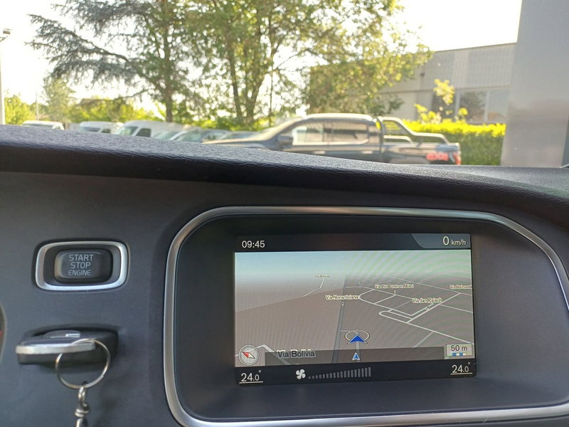 Volvo V40 Cross Country usata a Modena (19)