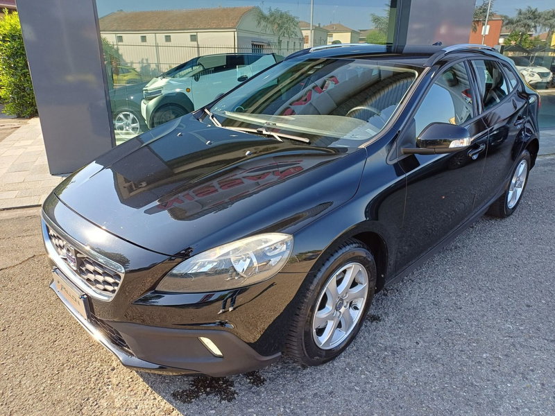 Volvo V40 Cross Country usata a Modena (2)