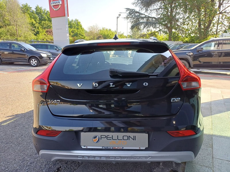 Volvo V40 Cross Country usata a Modena (7)