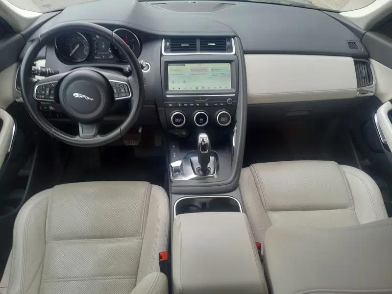 Jaguar E-Pace usata a Cuneo (9)