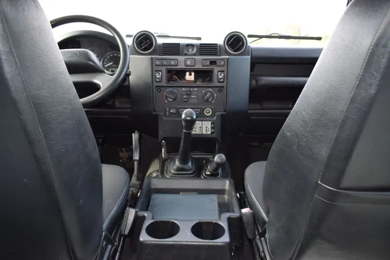 Land Rover Defender usata a Cuneo (11)