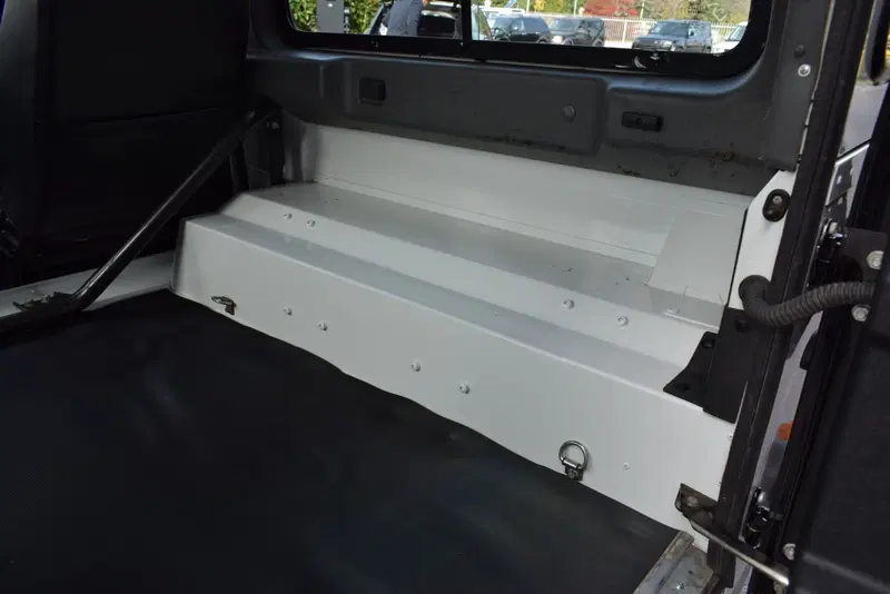 Land Rover Defender usata a Cuneo (18)