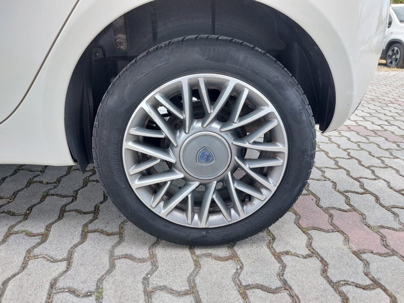 Lancia Ypsilon usata a Pavia (15)