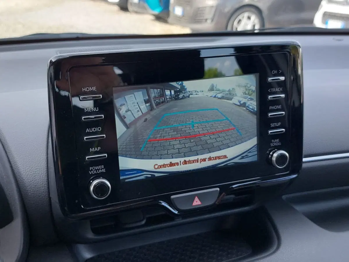Toyota Yaris usata a Pavia (10)