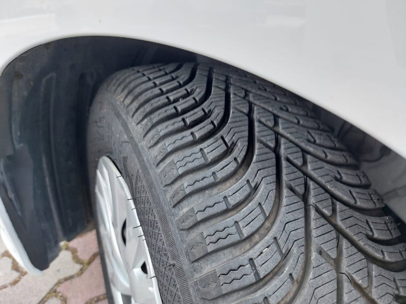 Toyota Yaris usata a Pavia (15)