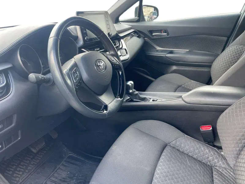 Toyota Toyota C-HR usata a Reggio Calabria (7)