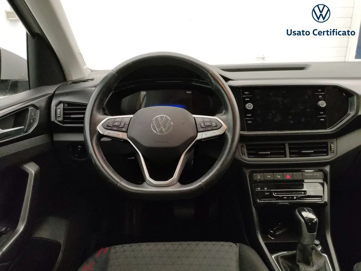 Volkswagen T-Cross usata a Varese (12)