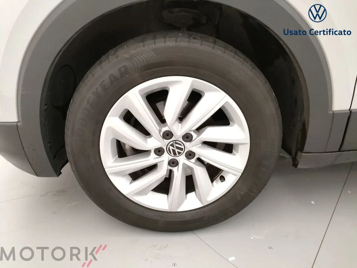 Volkswagen T-Cross usata a Varese (6)