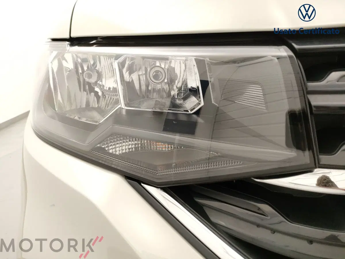 Volkswagen T-Cross usata a Varese (7)