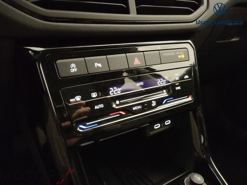 Volkswagen T-Cross nuova a Varese (16)