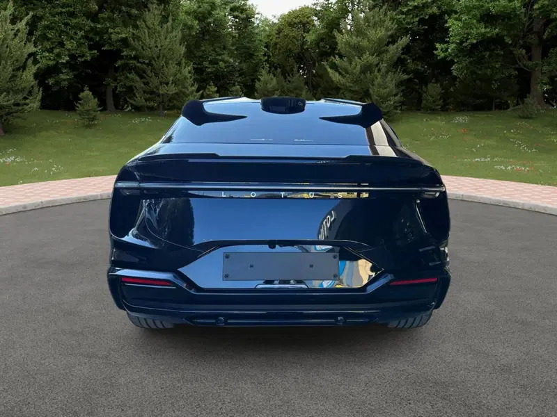 Lotus Eletre nuova a Novara (5)