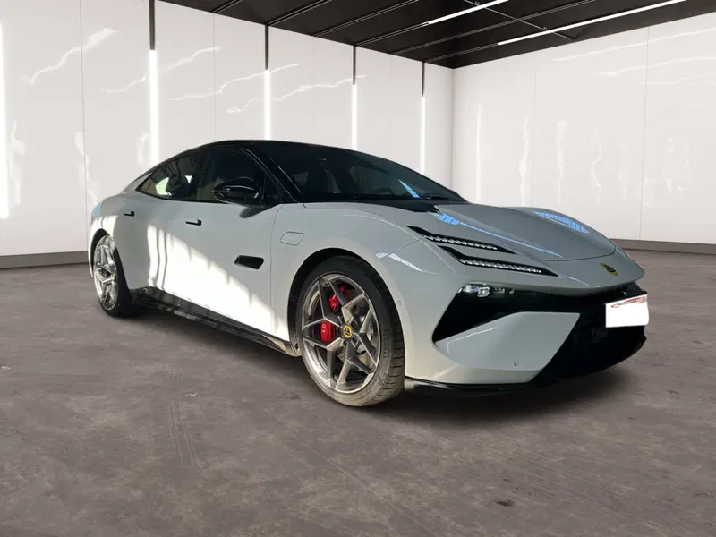 Lotus Emeya nuova a Novara (3)