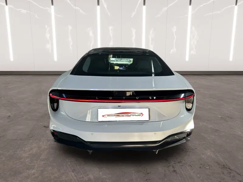 Lotus Emeya nuova a Novara (5)