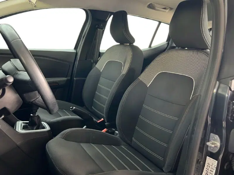 Dacia Sandero usata a Roma (12)