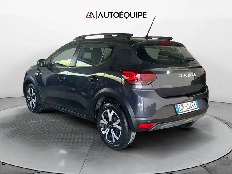 Dacia Sandero usata a Roma (3)