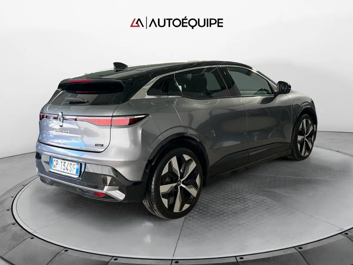 Renault Megane E-Tech Electric usata a Roma (5)