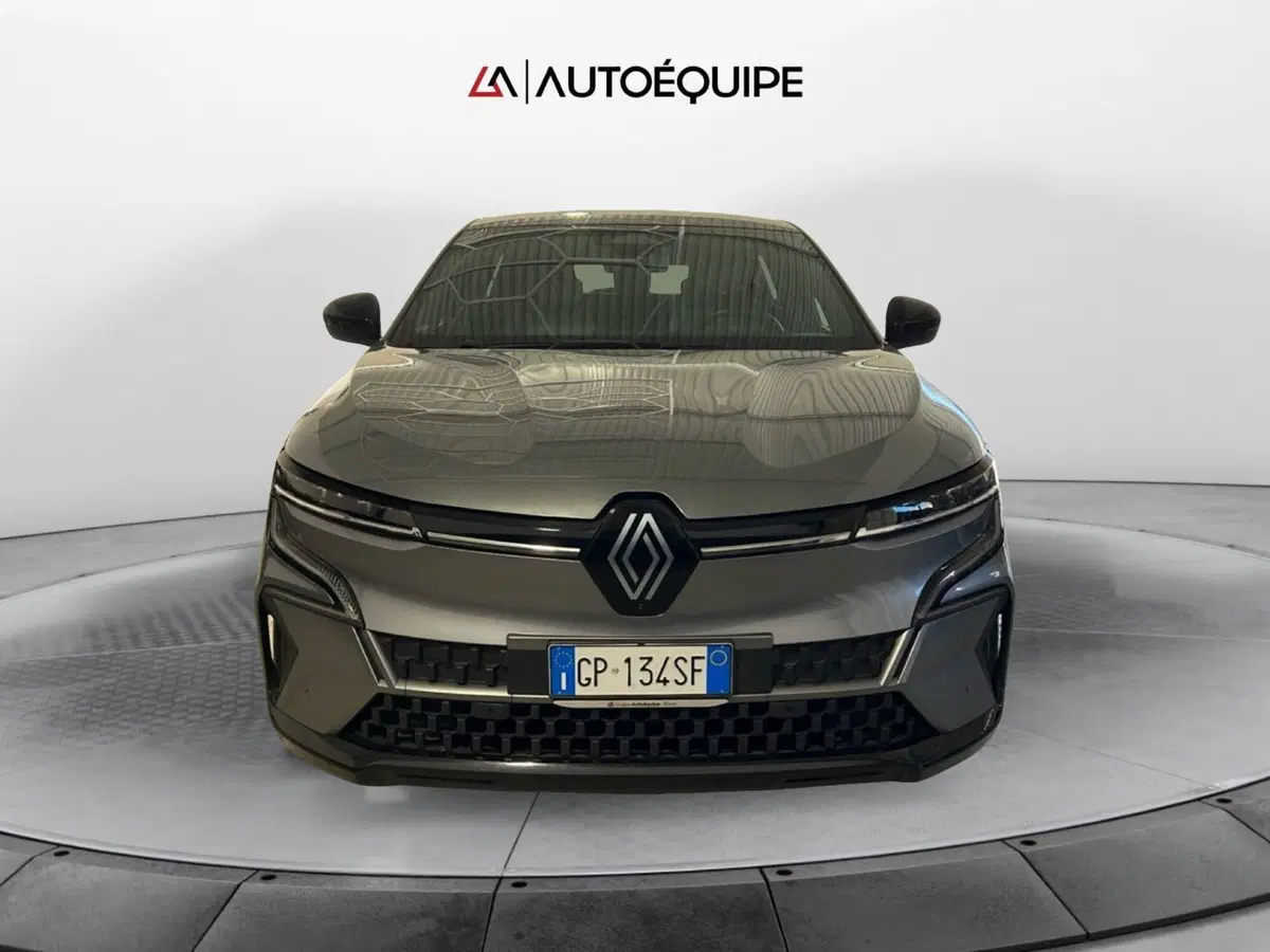Renault Megane E-Tech Electric usata a Roma (8)