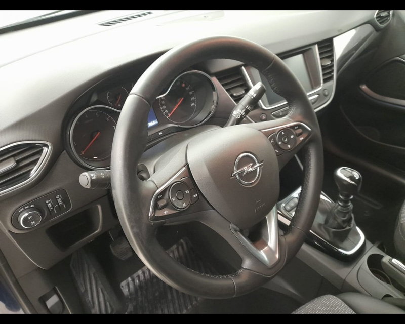 Opel Crossland usata a Asti (9)