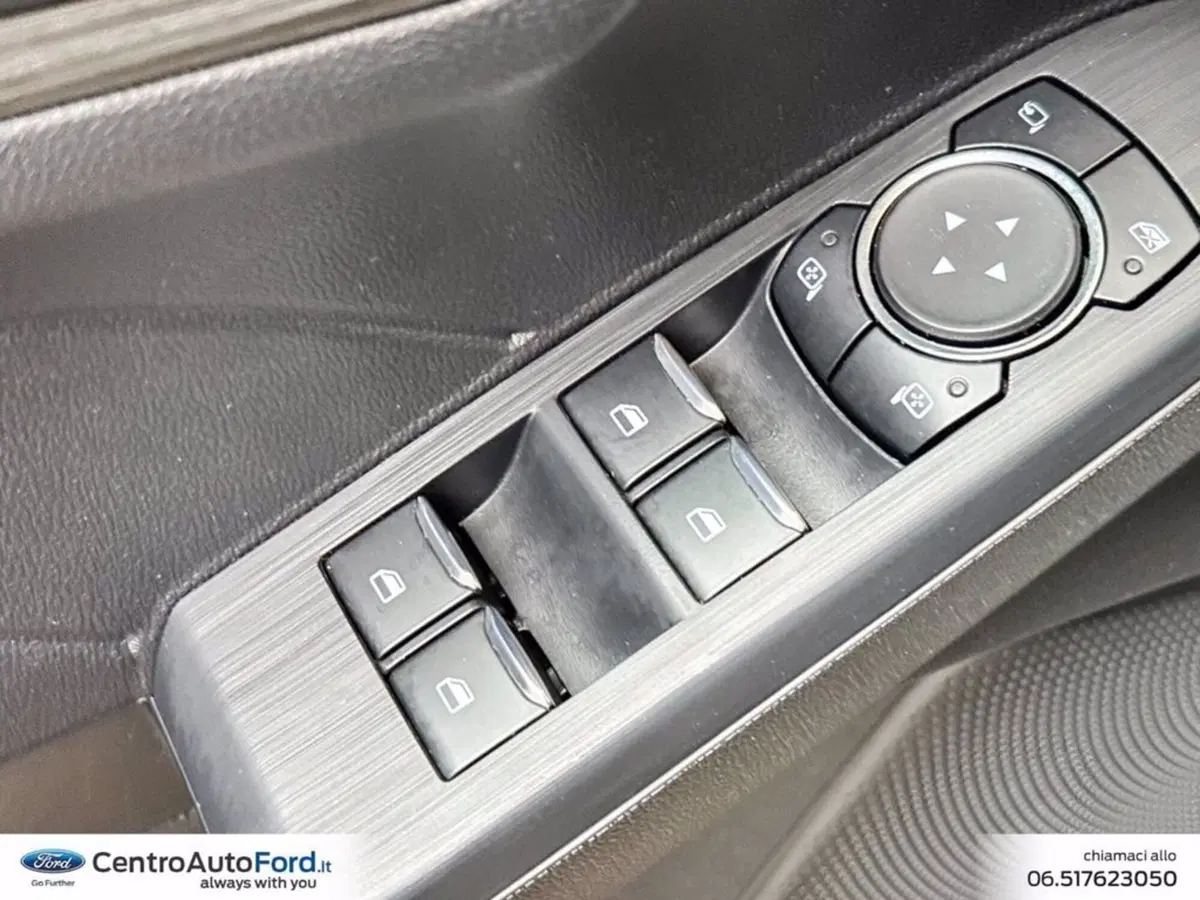 Ford Kuga usata a Roma (20)