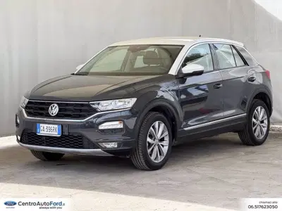 Volkswagen T-Roc 1.0 tsi Style 115cv del 2020 usata a Albano Laziale