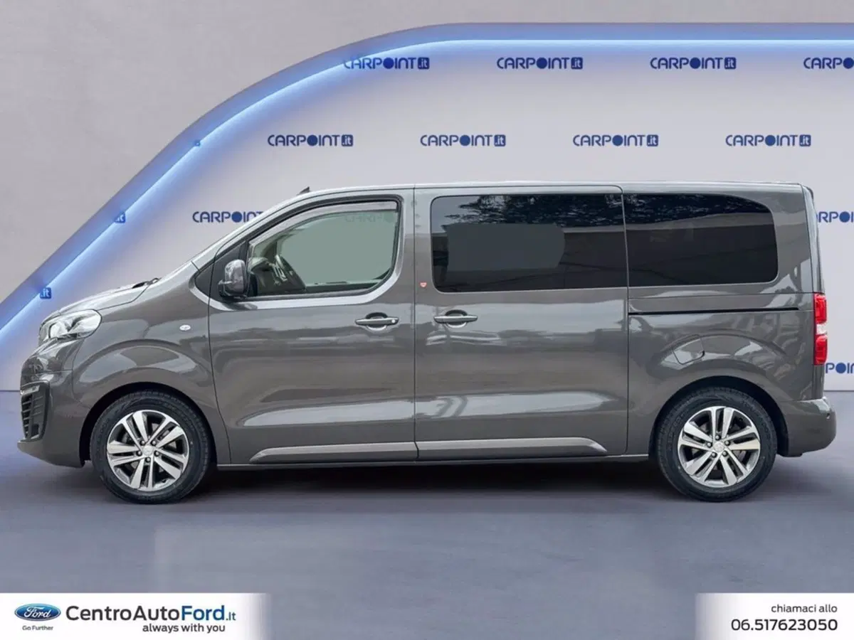 Peugeot Traveller usata a Roma (3)
