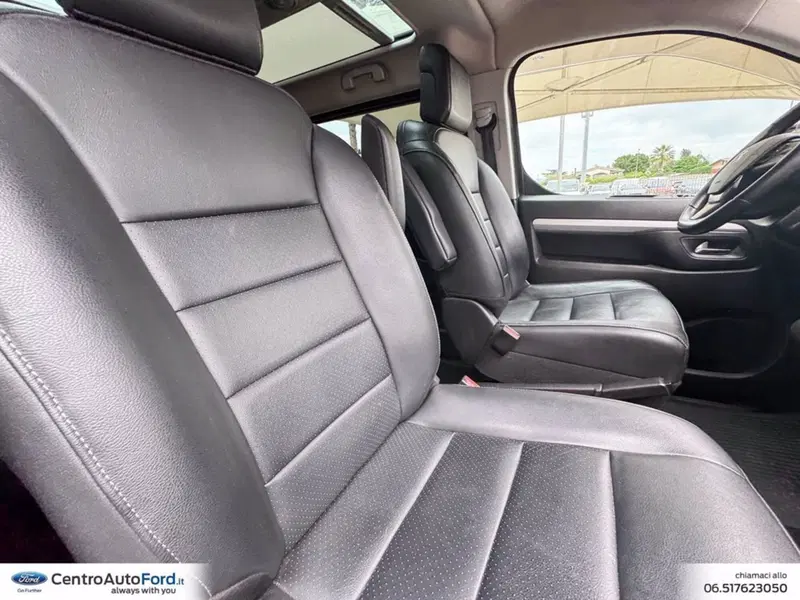 Peugeot Traveller usata a Roma (7)