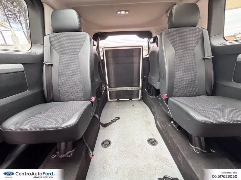 Peugeot Traveller usata a Roma (9)