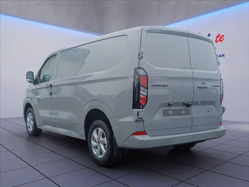 Ford Transit Custom Furgone nuova a Milano (8)