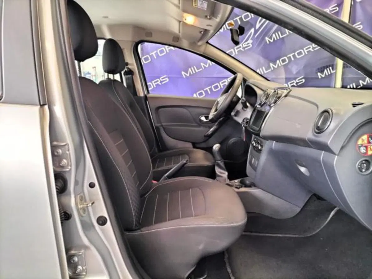 Dacia Sandero usata a Messina (12)