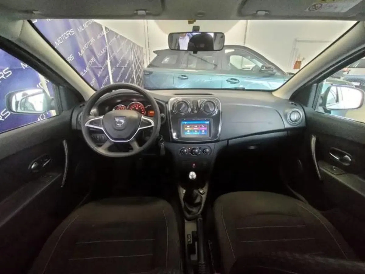 Dacia Sandero usata a Messina (17)