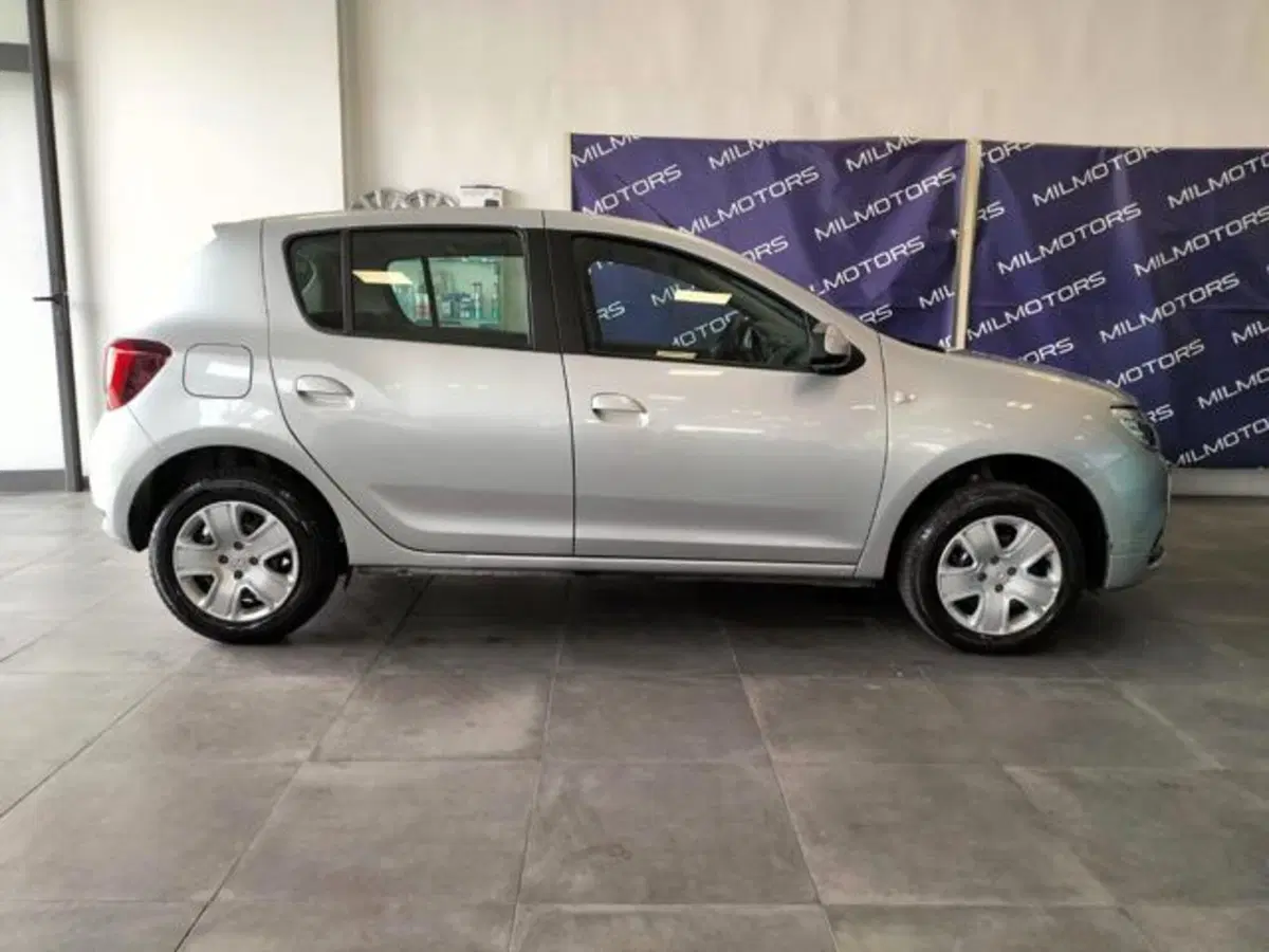 Dacia Sandero usata a Messina (6)