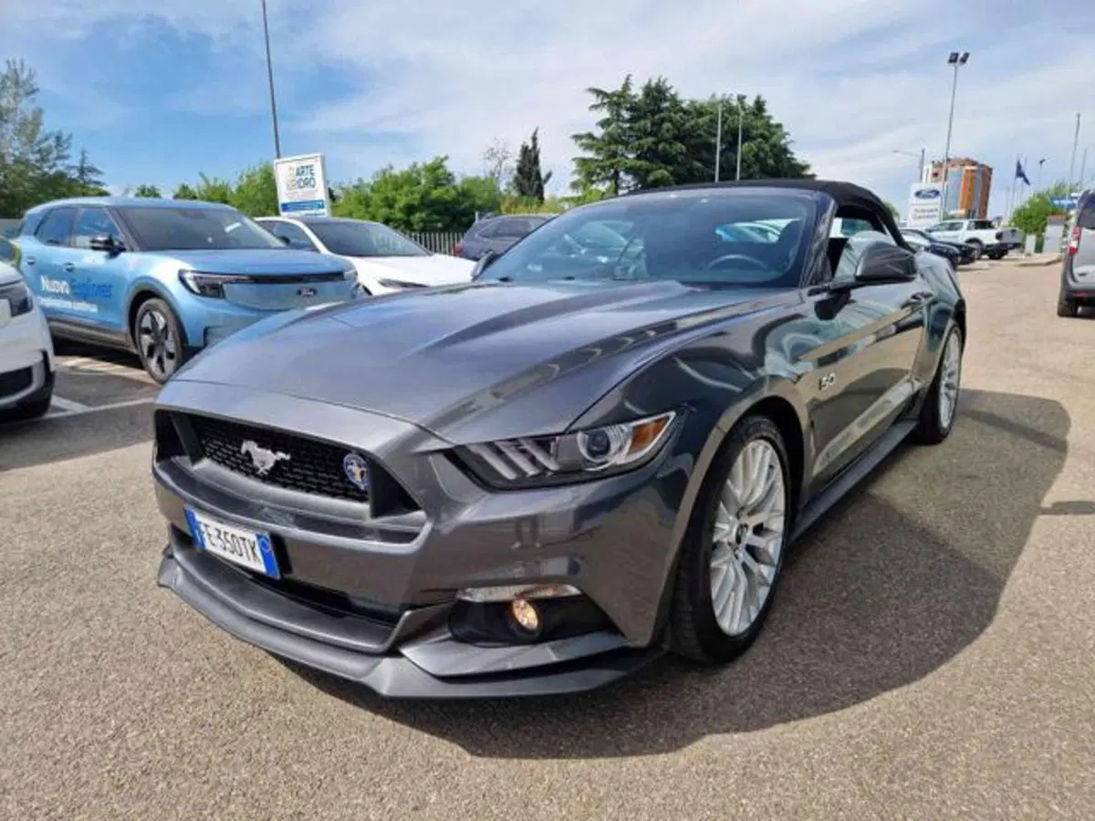 Ford Mustang Cabrio usata a Bologna