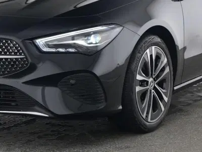 Mercedes-Benz CLA Shooting Brake 180 Shooting Brake Sport del 2025 usata a Abbiategrasso