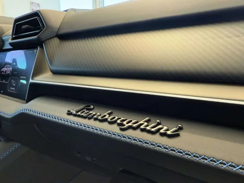 Lamborghini Urus usata a Torino (10)
