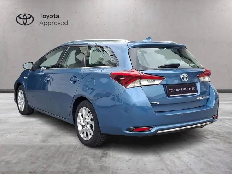 Toyota Auris Station Wagon usata a Torino (3)
