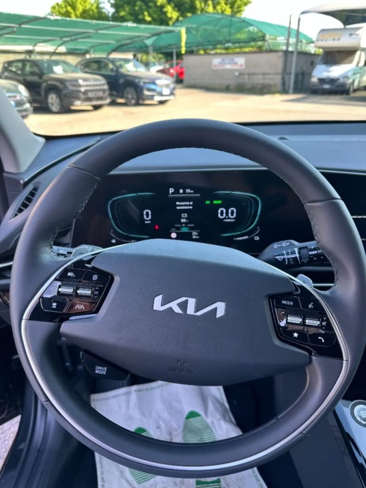 Kia Niro nuova a Novara (3)