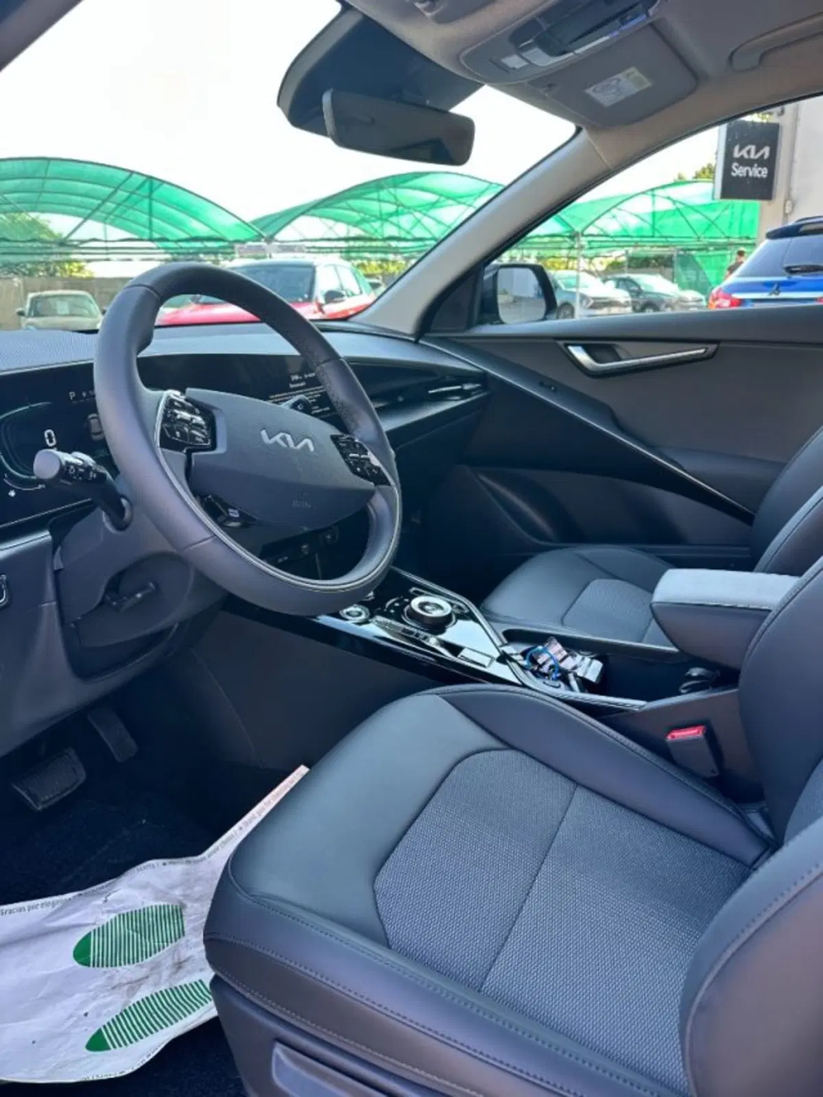 Kia Niro nuova a Novara (5)